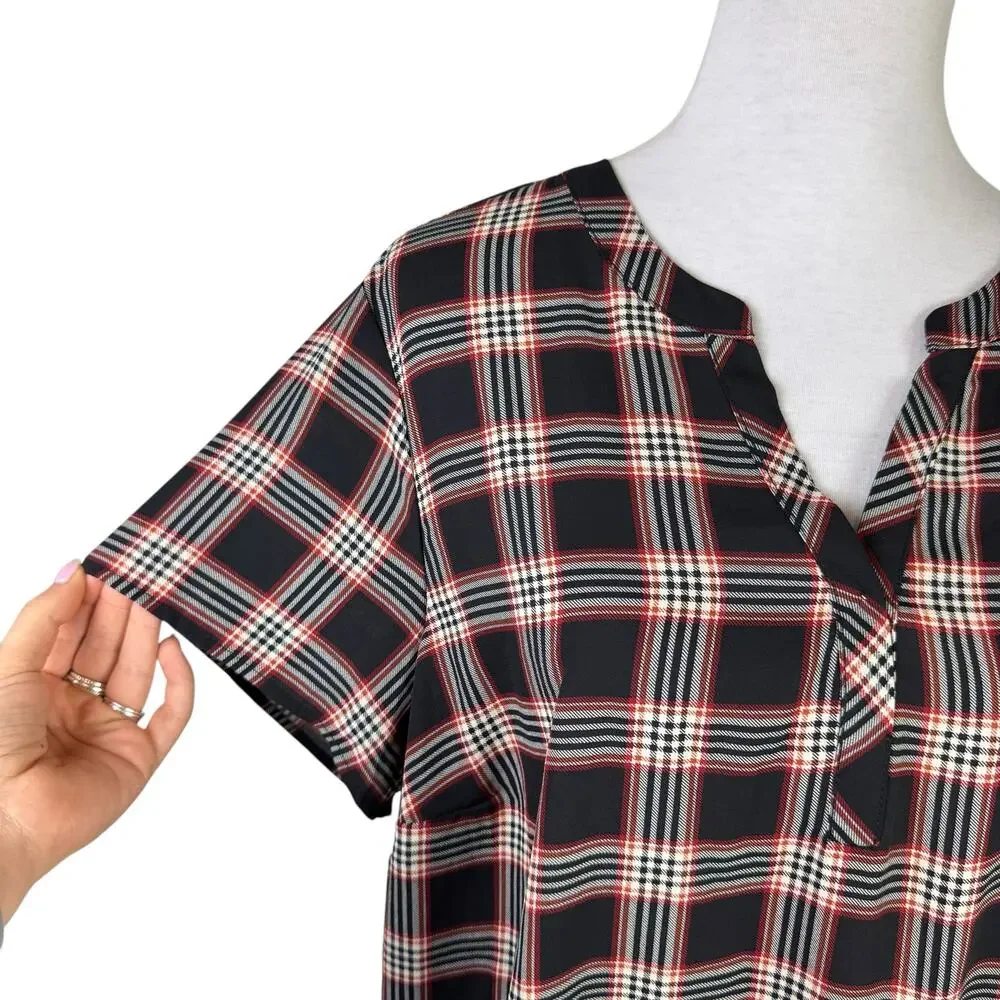 Torrid Sz 2 Georgette Black Red Plaid Short Sleeve Business Casual Tunic Blouse